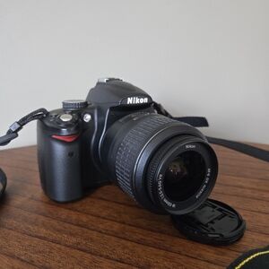 Nikon D5000 SLR Camera